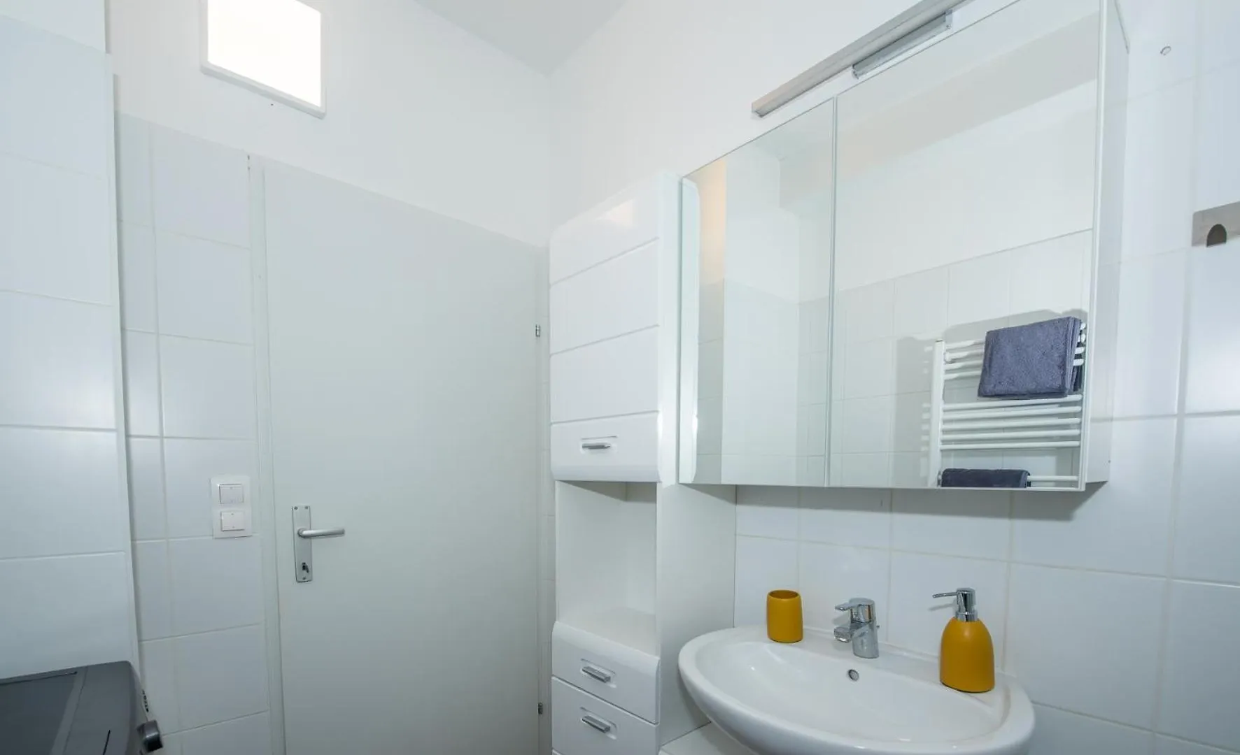 Lipi Apartment Vienna 0*,  Austria